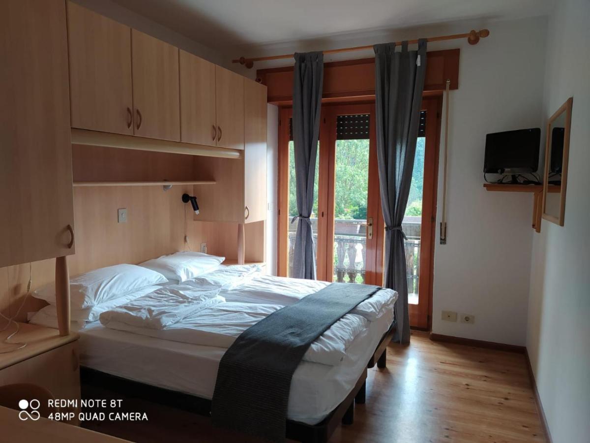Sporting Hotel Club Pelos Zewnętrze zdjęcie